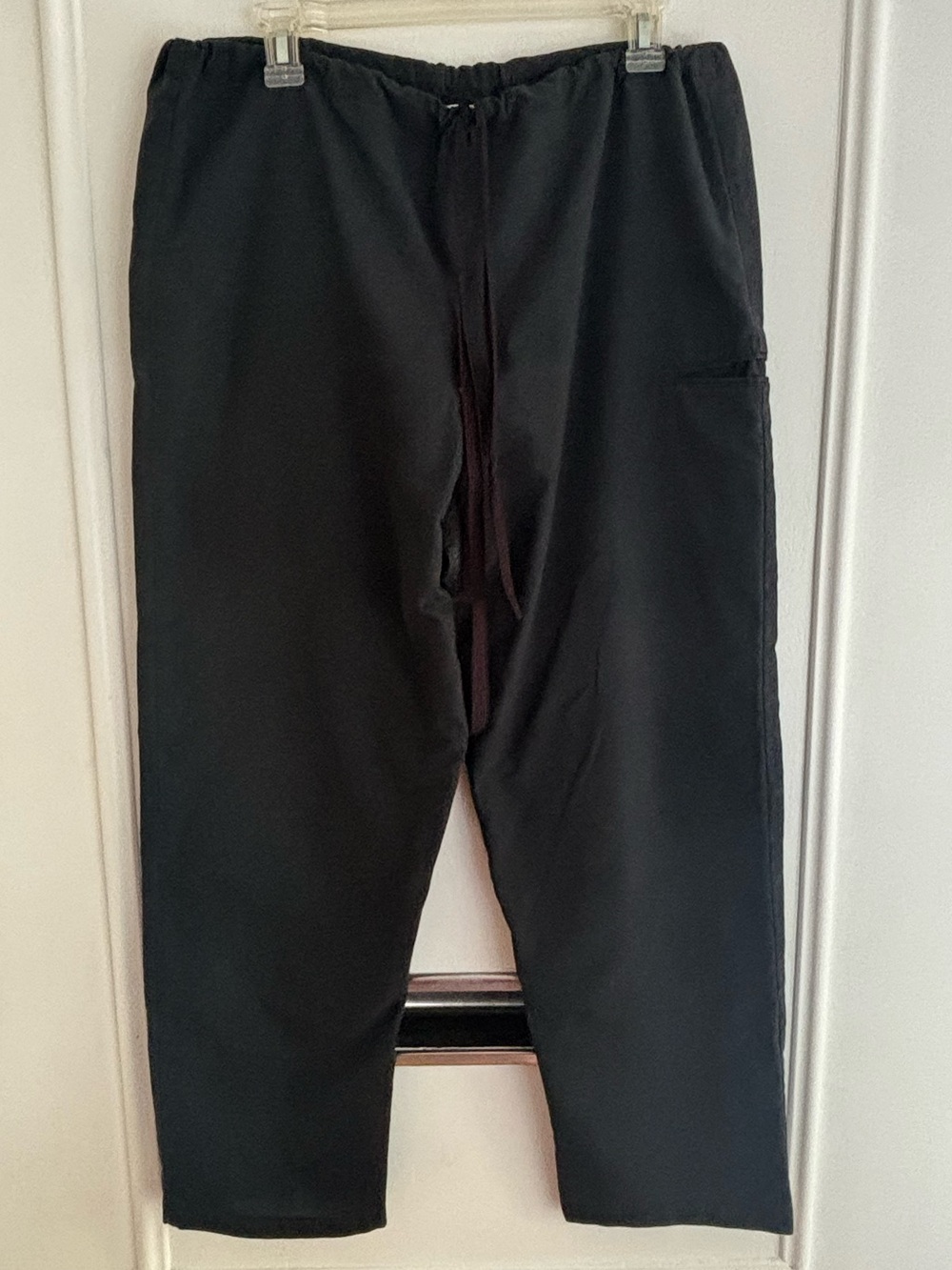 Black Drawstring Scrub Bottoms with Side Pocket